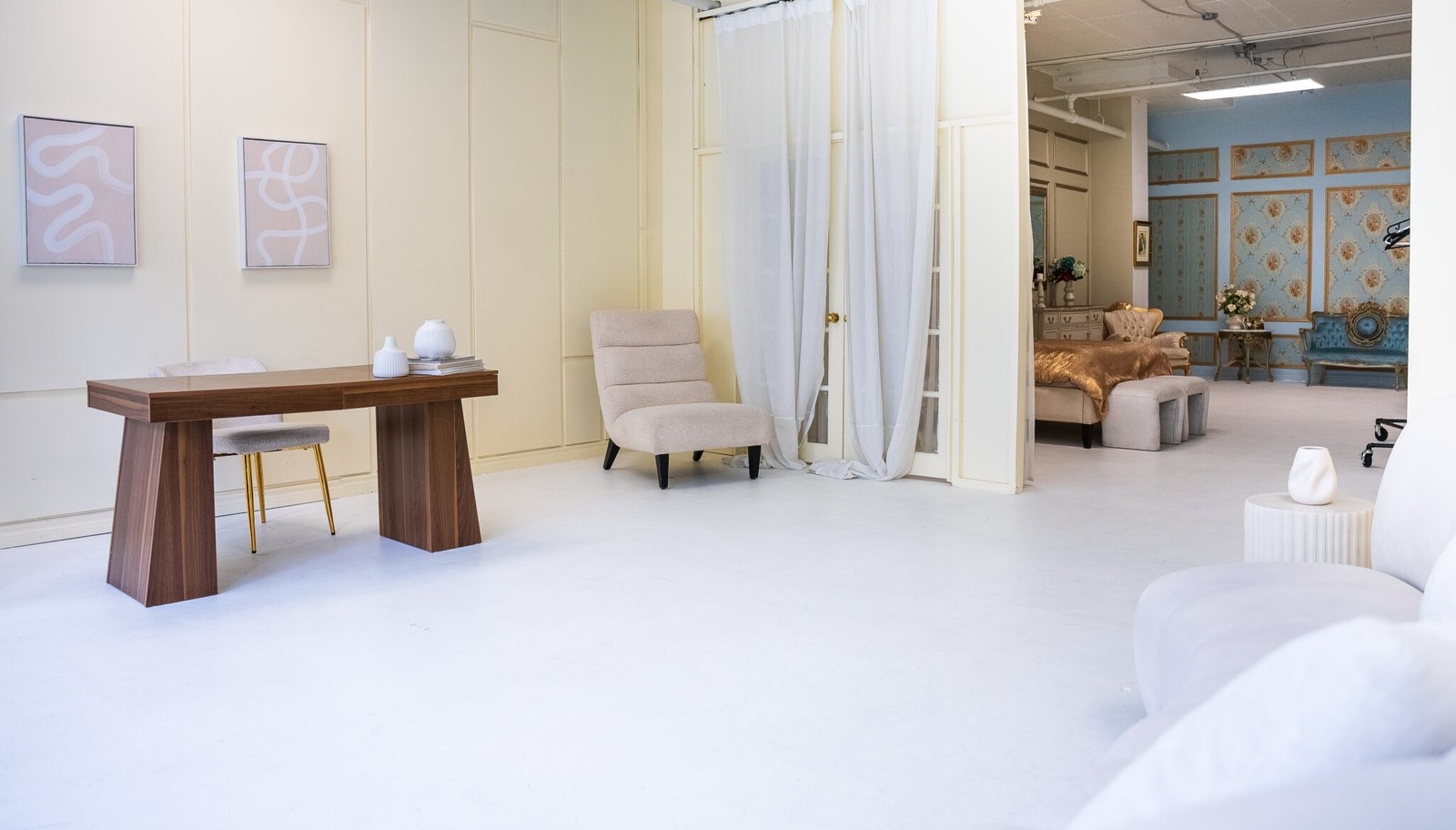 Studio Blanc — Location Studio Photo Montréal | Maison Tela